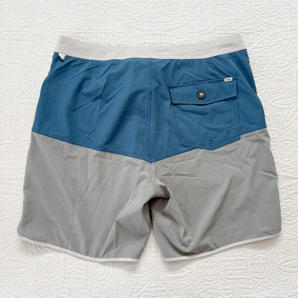 Vuori Men's Cruise Board Shorts, Ink Hydrangea Sz 34